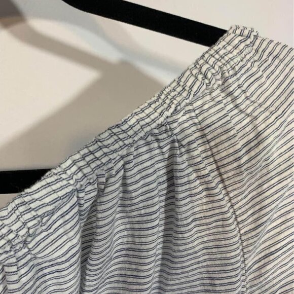 GAP Woman’s Striped Off The Shoulder Top. Can Be Worn On/off Shoulders. Medium - Picture 6 of 6